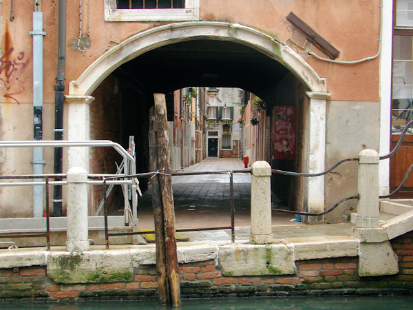 Venice Passageway