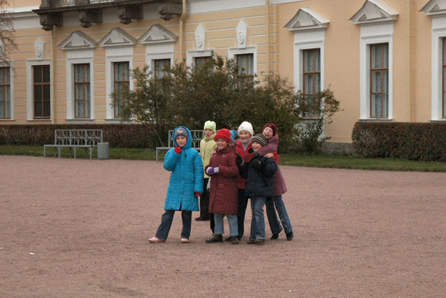 Kids at Pavlosk Palace
